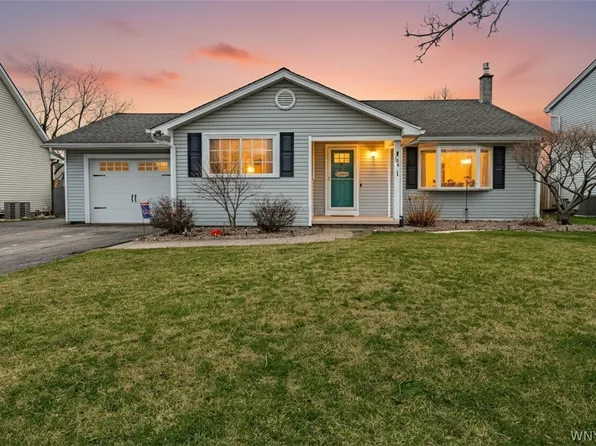 100 Pennsylvania Ave, Lockport, NY 14094