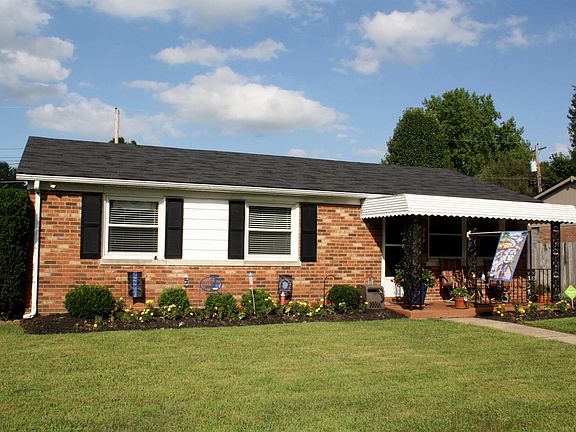 4th image of 619 Marshall Ln