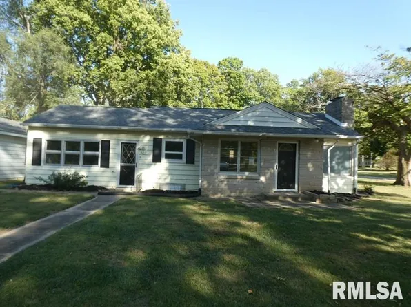 402 N Yates St, Tallula, IL 62688