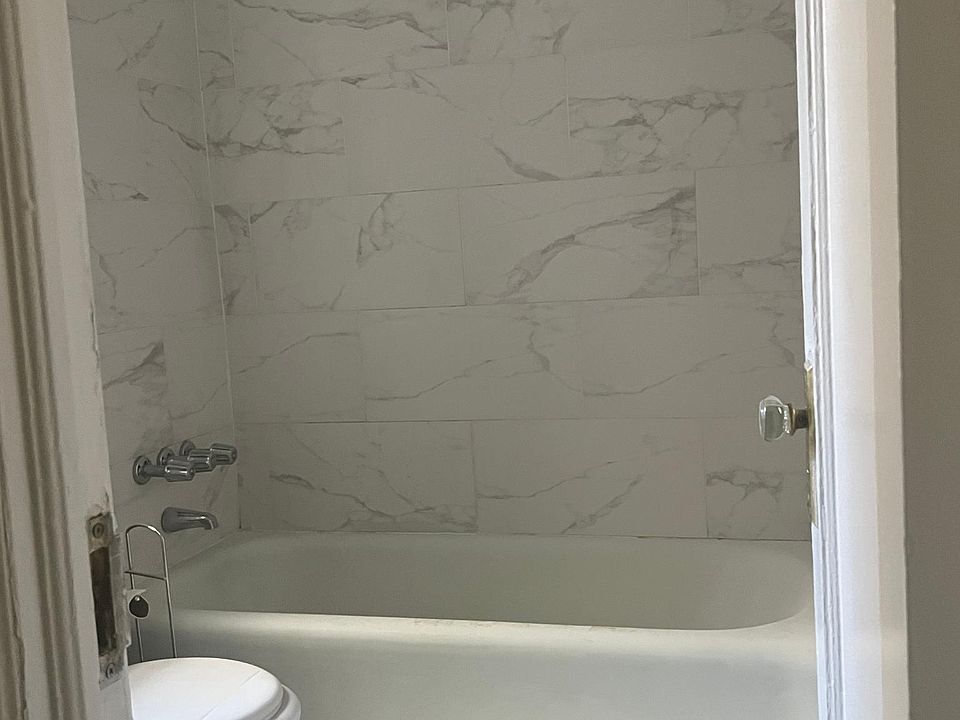 2nd image of 3318 Steuben Ave APT 1A