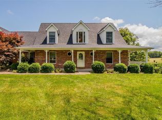282 Green Bluff Dr, New Haven, MO 63068