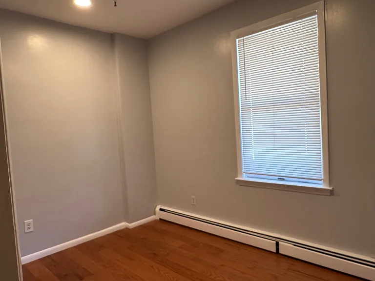 489 Ashford Ave #1B — Photo 7
