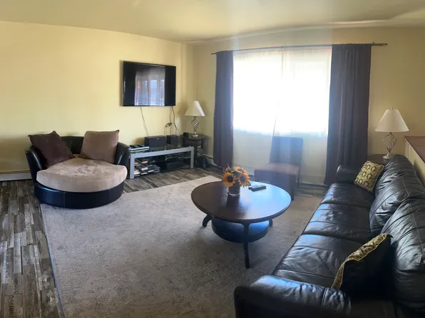 5700 Cope St, Anchorage, AK 99518