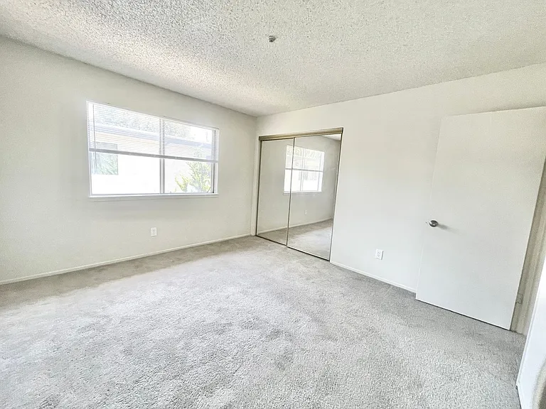 1112 Orchard Street — Photo 13