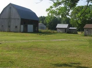 10528 Knowlton Rd, Garrettsville, OH 44231