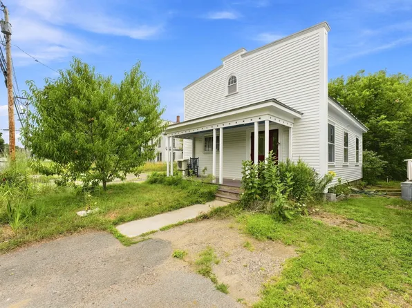 95 Main Street, Unity, ME 04988