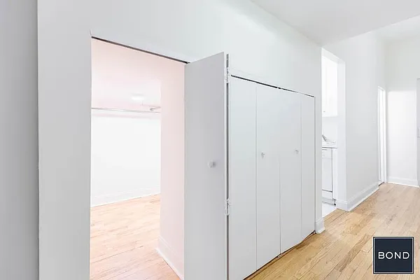 Rented by Bond New York | media 3