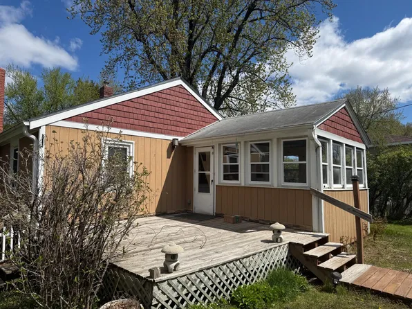 435 Walnut Ln, Shoreview, MN 55126