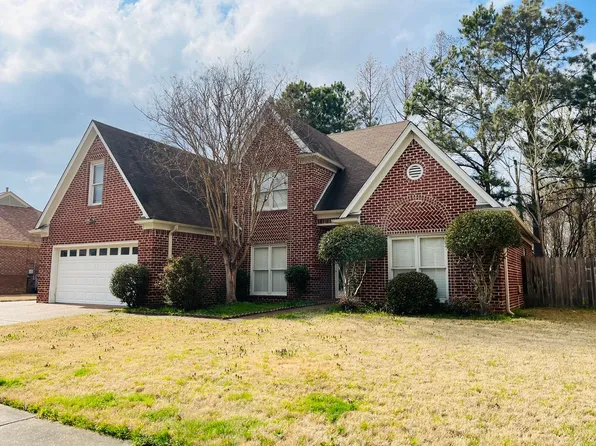 8570 Meadow Green Dr, Cordova, TN 38016