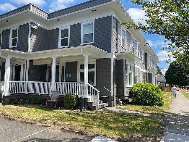 1st image of 819 S Sheridan Ave