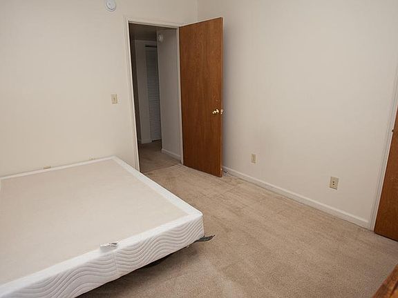 4th image of 1339 S Main St APT D