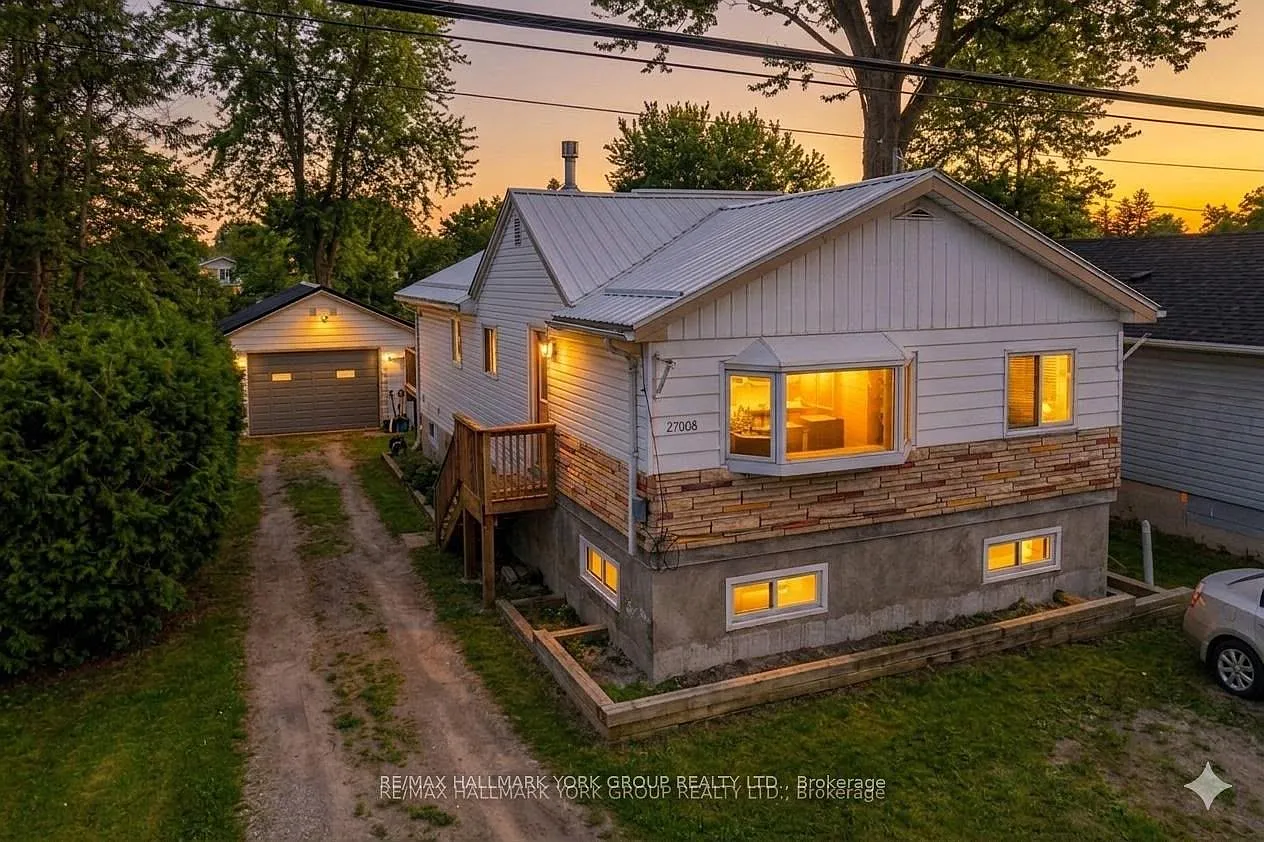 3 bed, $2,300 — Photo 1