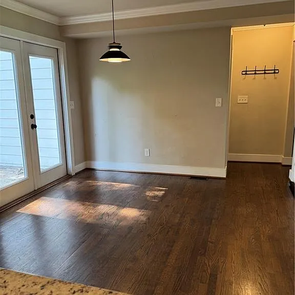 903 Woodlawn Dr NE — Photo 14