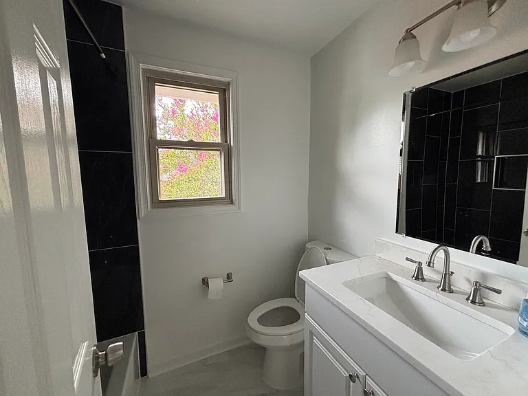13307 Grenoble Dr — Photo 14
