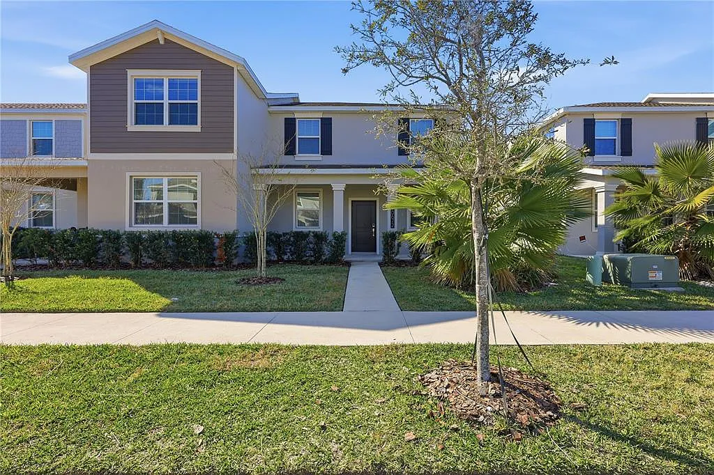 3 bed, 2.5 bath, 1755 sqft, $2,750 — Photo 1