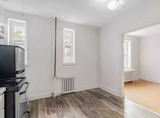 1 Mallory Gdns #22, Toronto, ON M4V 2A6