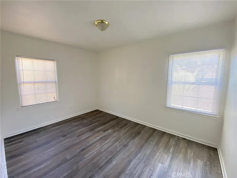 2717 Crescent Ave — Photo 9