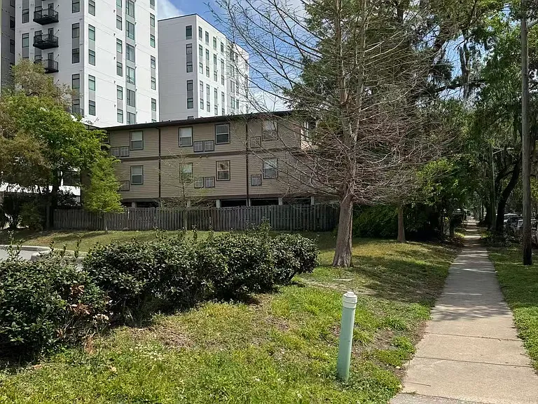 1220 SW 1st Ave #210 — Photo 23