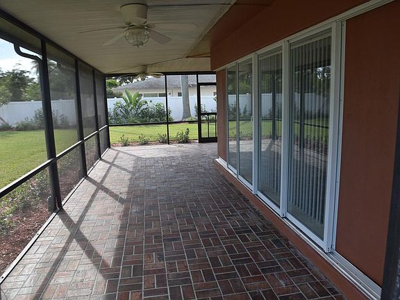 3rd image of 5613 Shaddelee Ln W