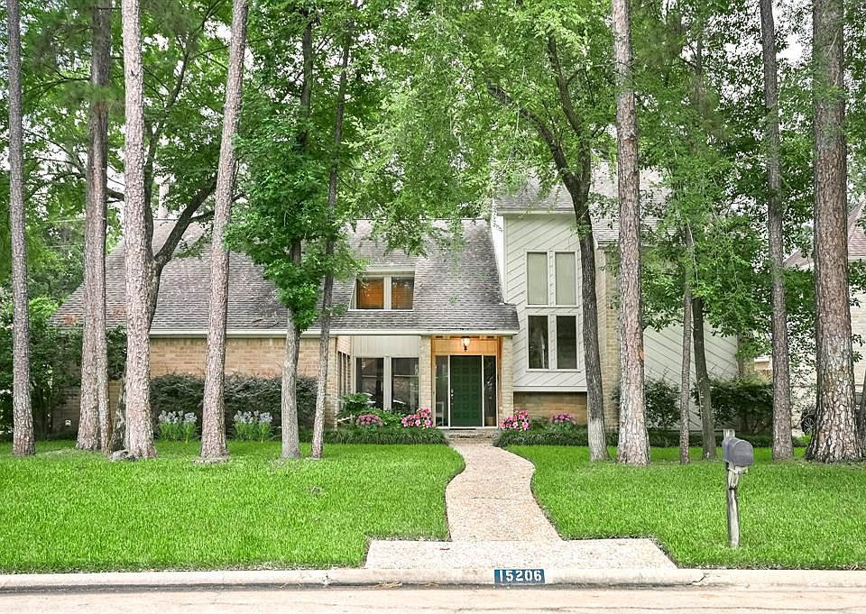 1st image of 15206 Rose Cottage Dr
