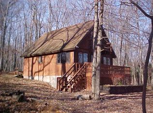 141 Fawn Lake Frst, Hawley, PA 18428