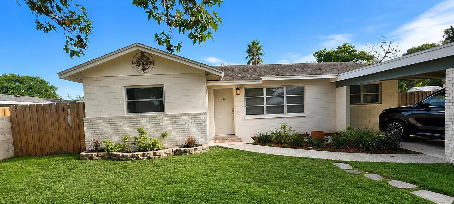 973 Cardon Dr — Photo 2