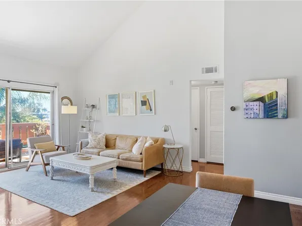 384 Redondo Ave Unit 401, Long Beach, CA 90814