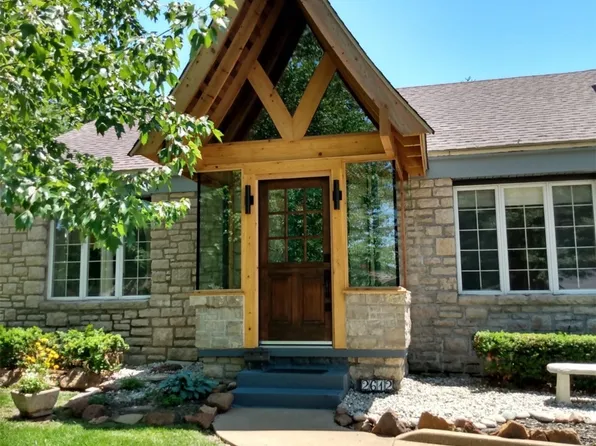 2612 E 17th Pl, Tulsa, OK 74104