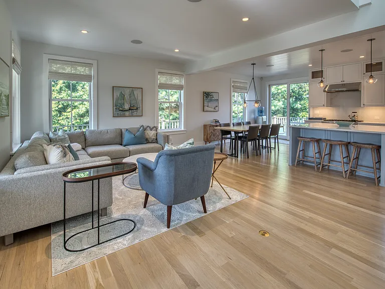 23 Forrest St — Photo 4