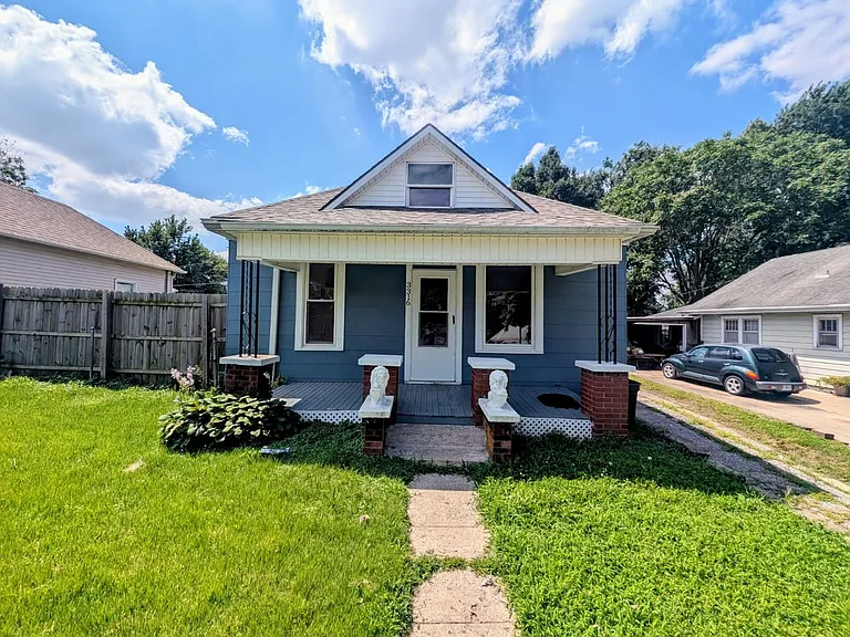 3316 Duncan St — Photo 1