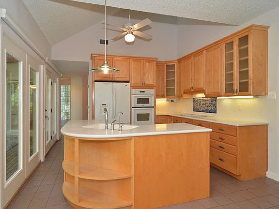 4th image of 4414 Pecan Grove Blvd