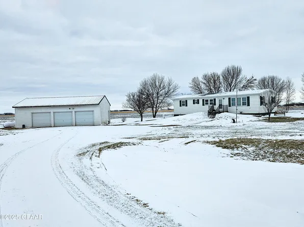 37275 110th St NW, Warren, MN 56762