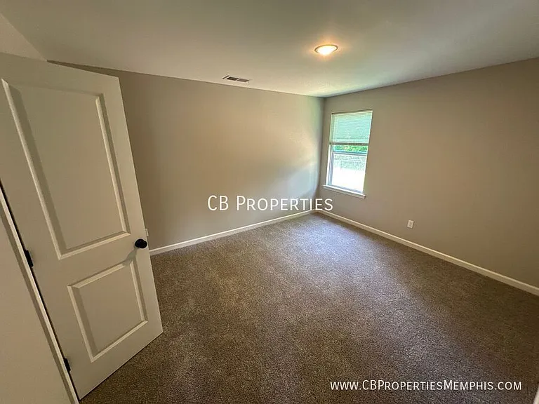 873 Decatur St — Photo 4