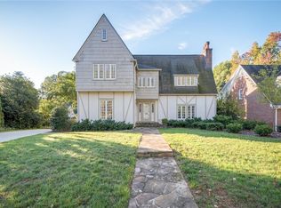 601 Chancery Pl, Greensboro, NC 27408