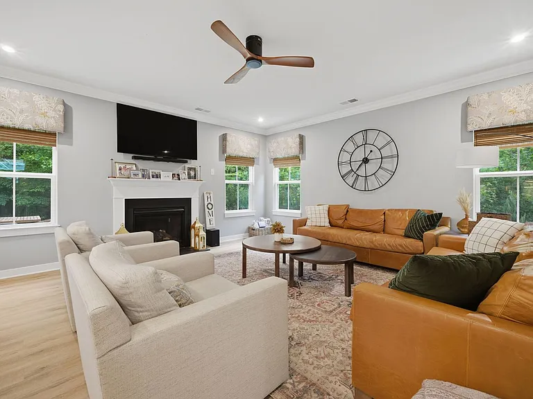1741 Watershed Ct — Photo 8