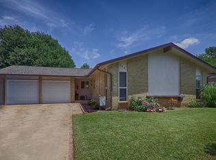 725 Ranchoak Dr, Yukon, OK 73099