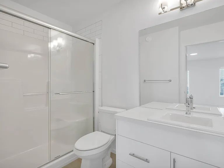 5243 21a Ave SW — Photo 30