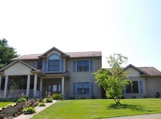 955 Fairway Cir, Plain, WI 53577