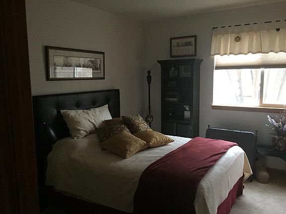 1st Guest Bedroom