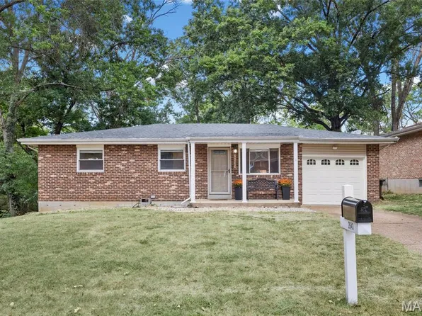 2643 Wessex Dr, Saint Louis, MO 63125