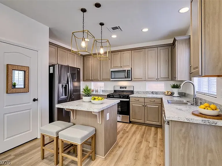 685 Taliput Palm Pl — Photo 23