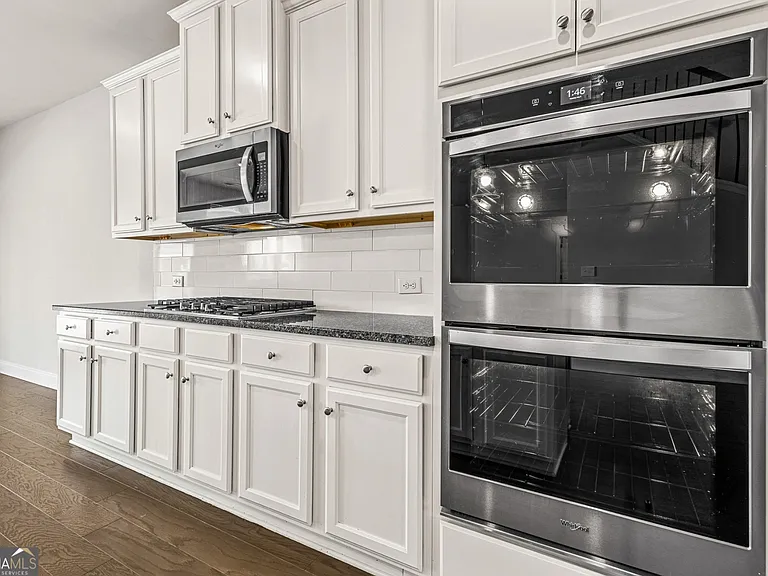 3331 Fall Branch Ln — Photo 10