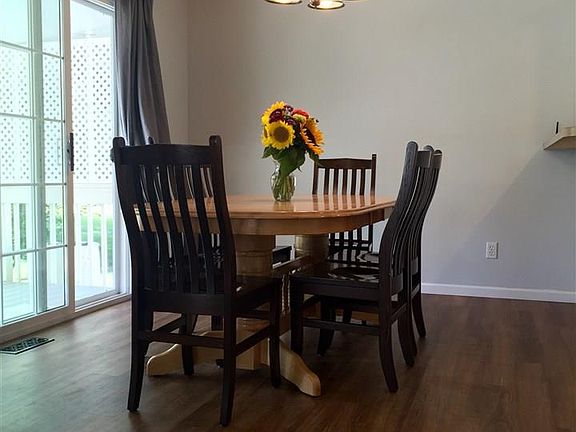 3rd image of 5801 Village Dr