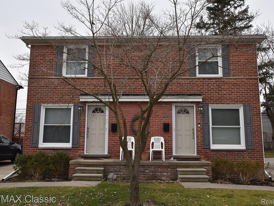 1st image of 1607 W Farnum Ave