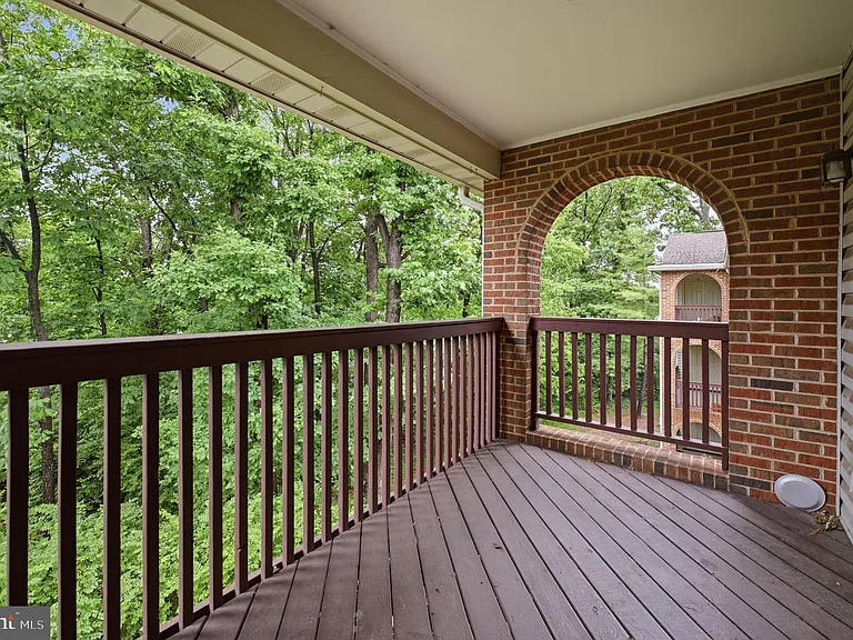 8909 Sugarwood Ln #8909 — Photo 11