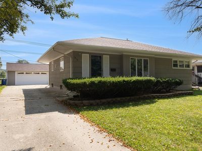 1610 Saunders Cres, Ann Arbor, MI, 48103