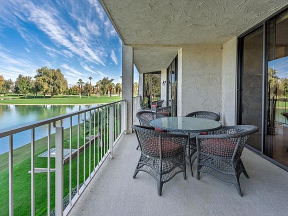4th image of 910 Island Dr APT 206