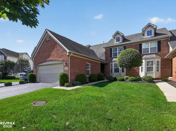 6148 Lone Oak Cir, Grand Blanc, MI 48439