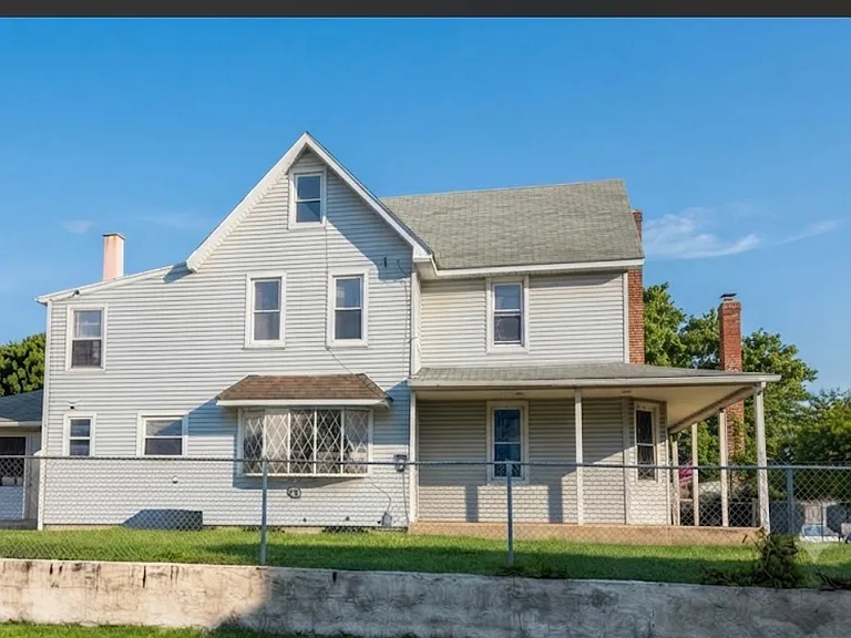 702 Market St — Photo 18