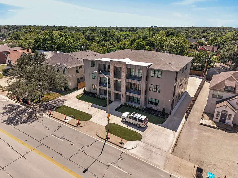 3312 S University Dr #12 — Photo 32